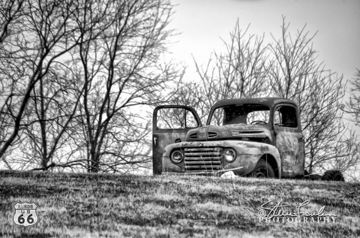 007-Rusty-Truck-Gardner-IL1.jpg