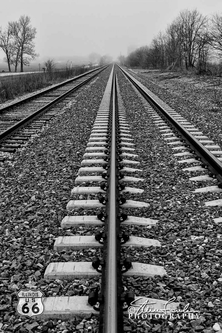 020-Railroad-Trax-Shirley-IL1.jpg