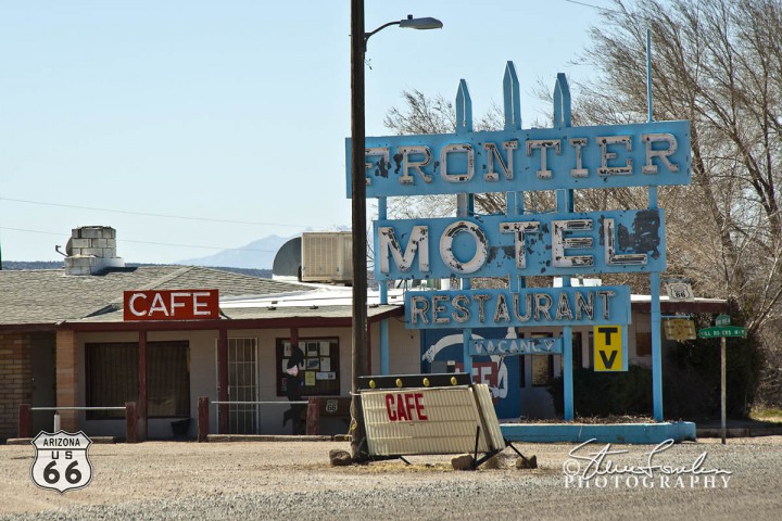 475-Frontier-Motel-West-of-Peach-Springs-AZ1.jpg