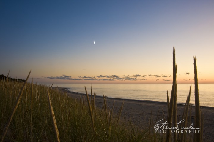 BD047-Sunset-Moonrise-At-Pt-Betsie-Beach.jpg